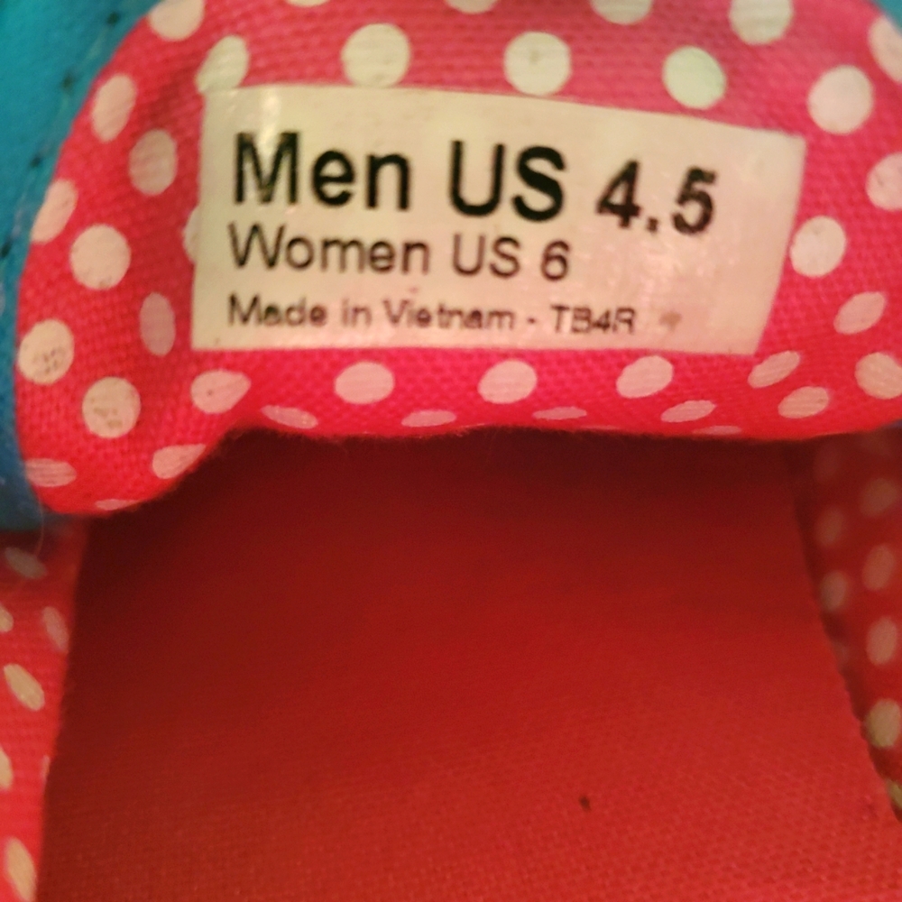 Hello Kitty Vans - Picture 12 of 12